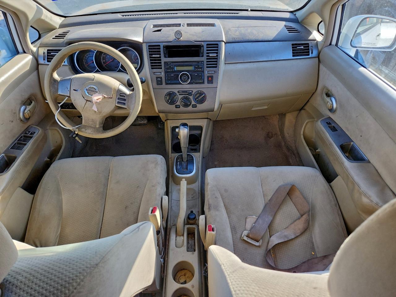 2010 NISSAN VERSA