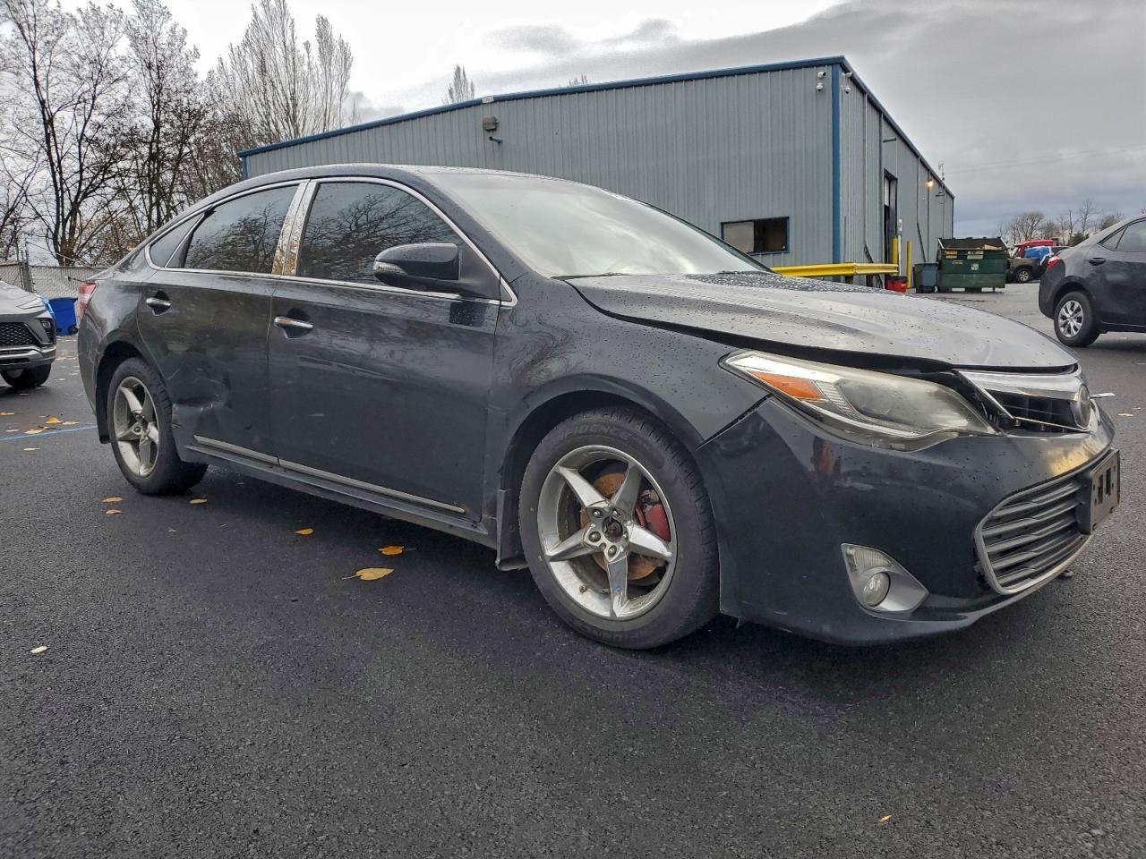 2013 TOYOTA Avalon