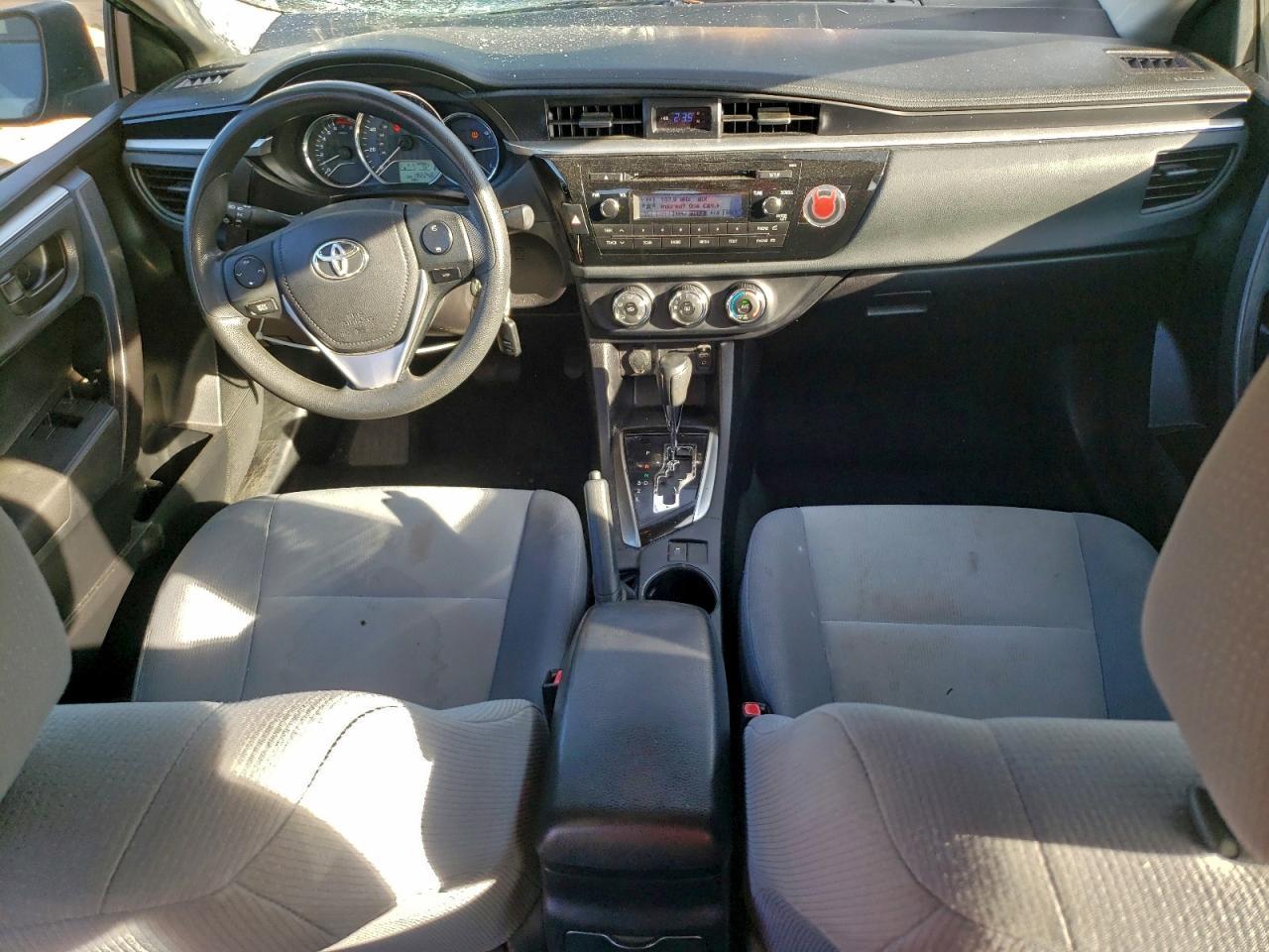 2015 TOYOTA COROLLA