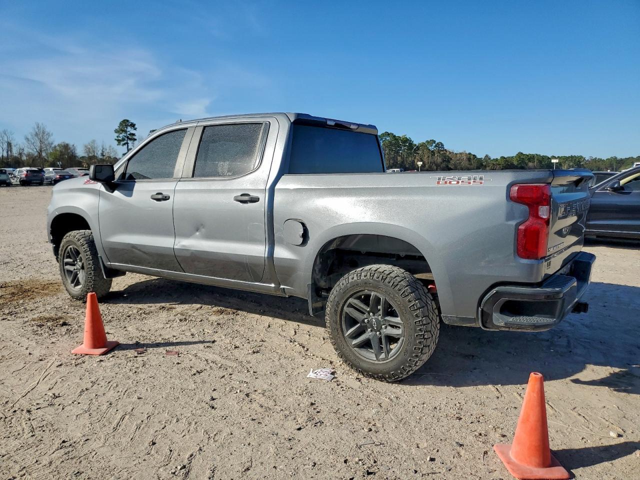 2021 CHEVROLET Silverado