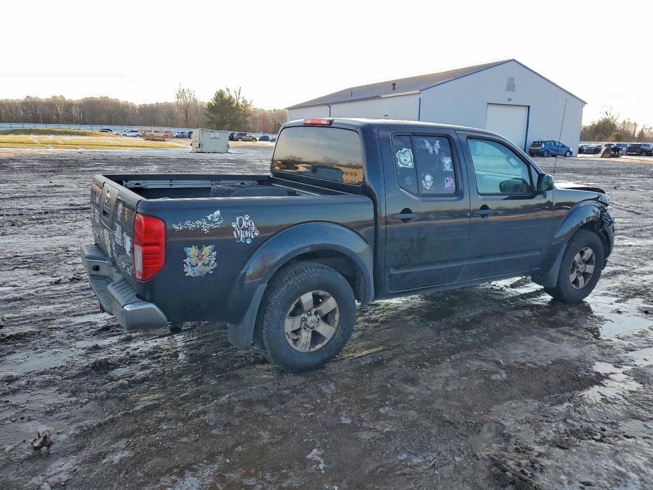2012 NISSAN Frontier