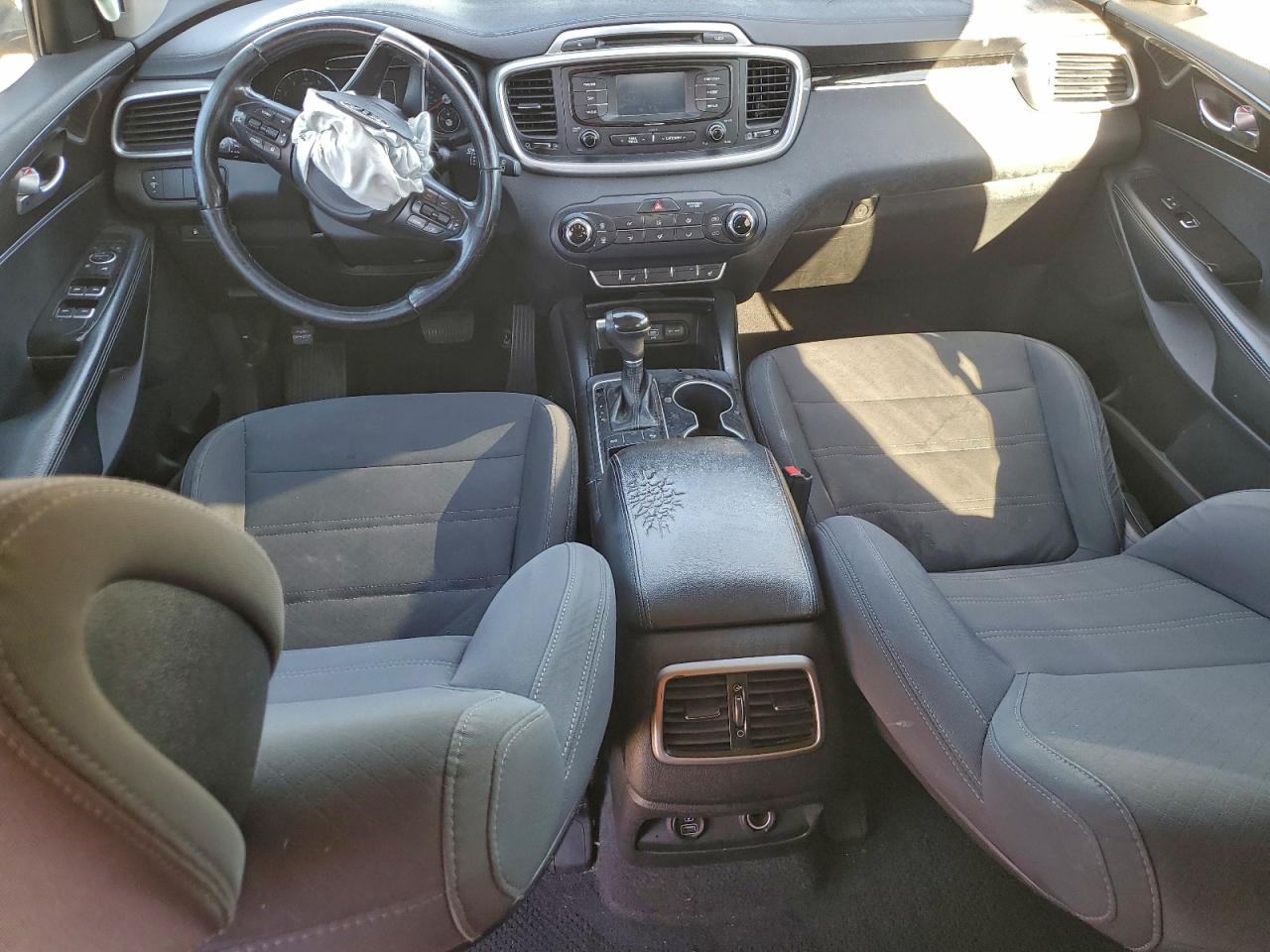 2016 KIA SORENTO