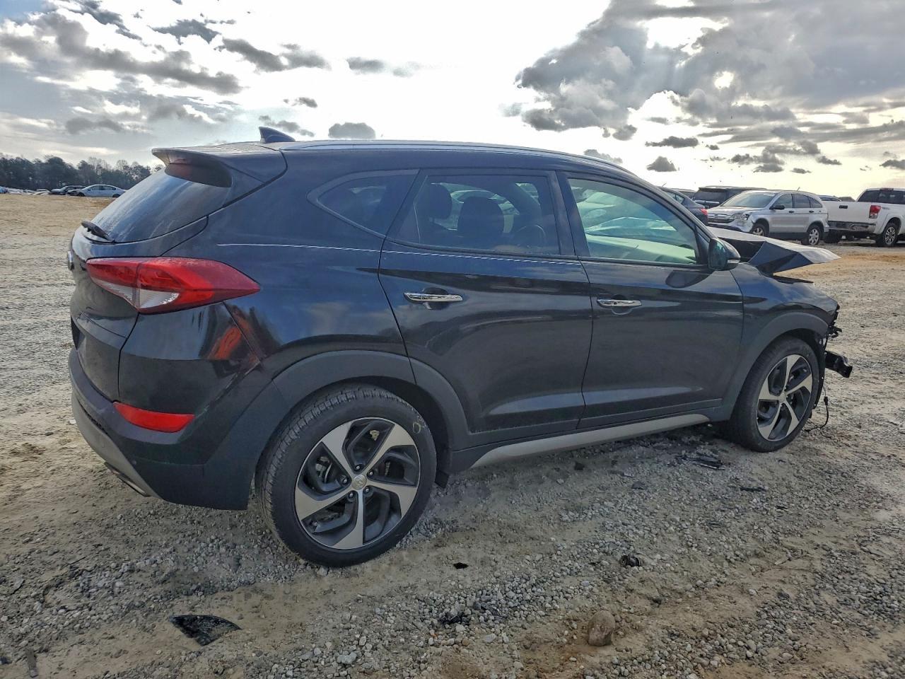 2017 HYUNDAI TUCSON