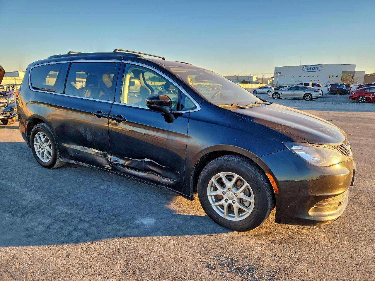 2020 CHRYSLER Voyager