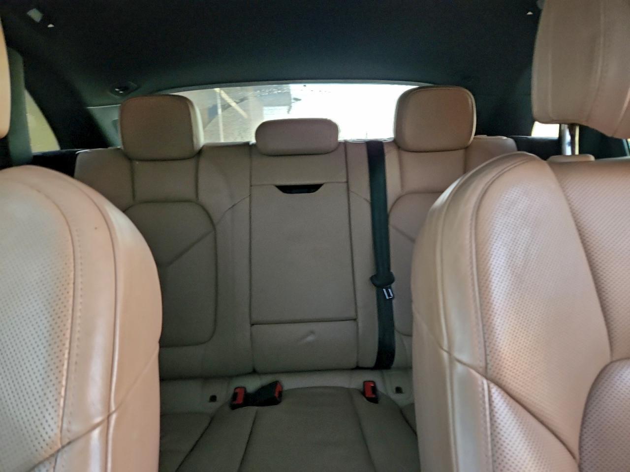 2019 PORSCHE Macan