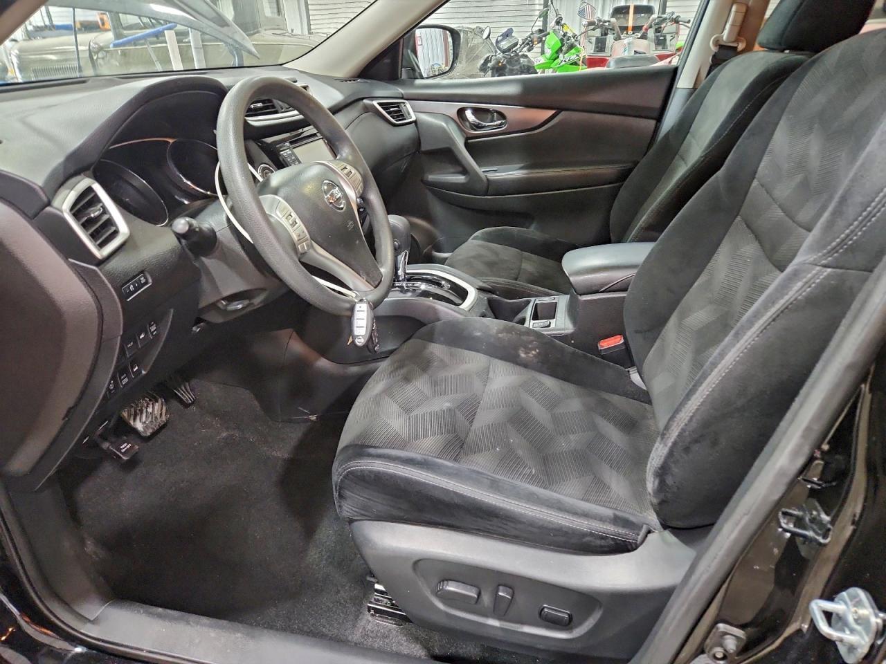 2016 NISSAN ROGUE