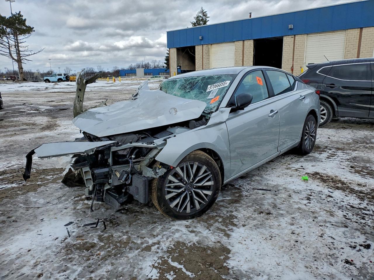 2025 NISSAN ALTIMA