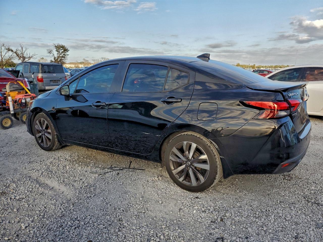 2020 NISSAN VERSA