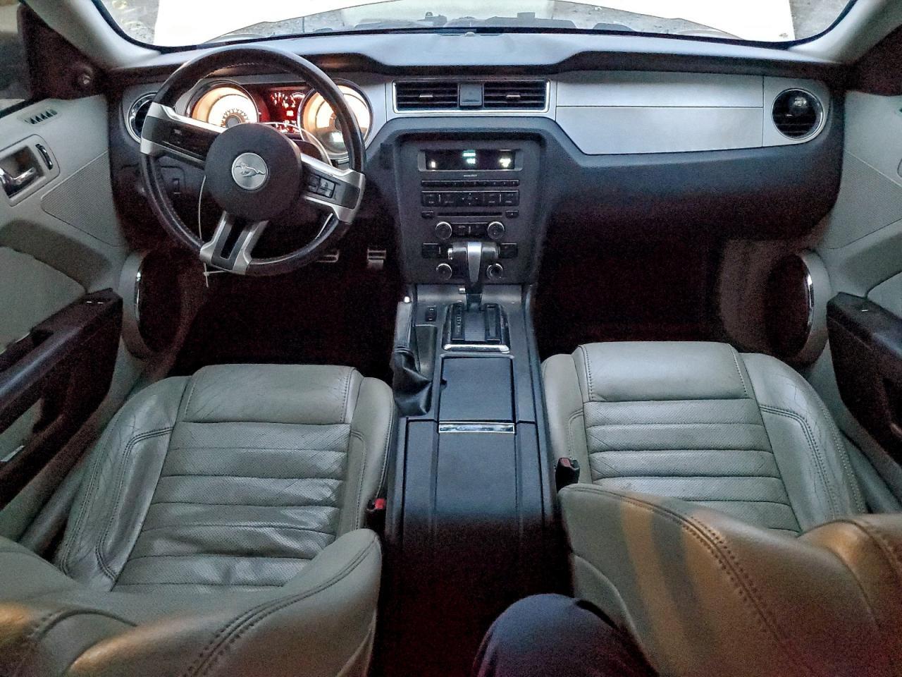 2010 FORD MUSTANG