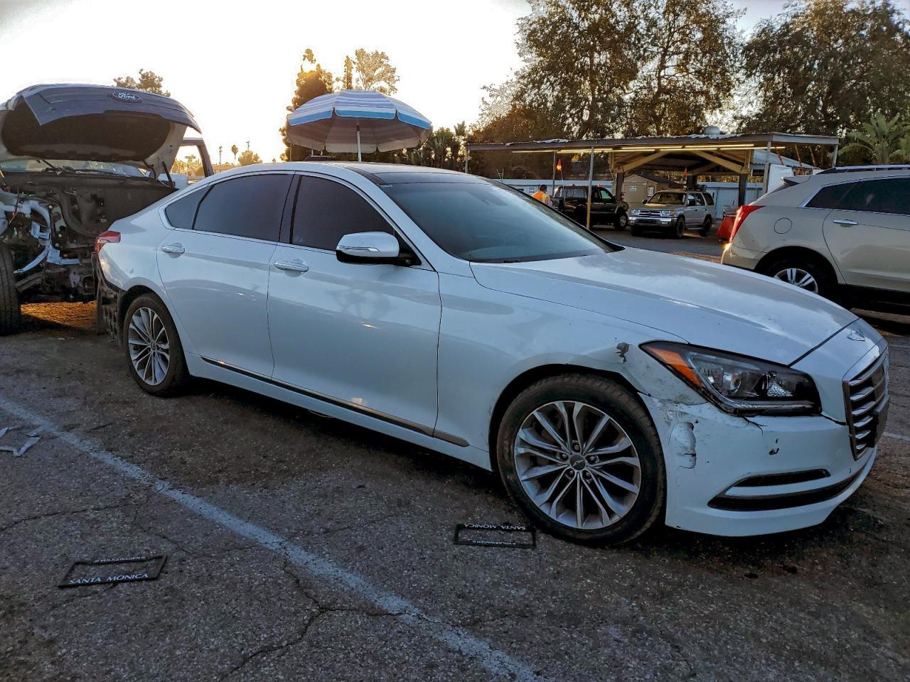 2015 HYUNDAI GENESIS