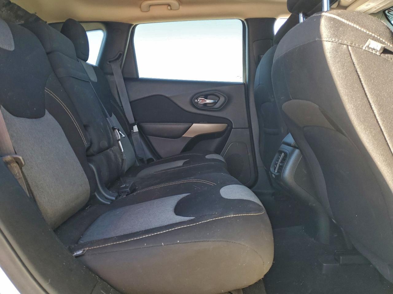 2018 JEEP CHEROKEE