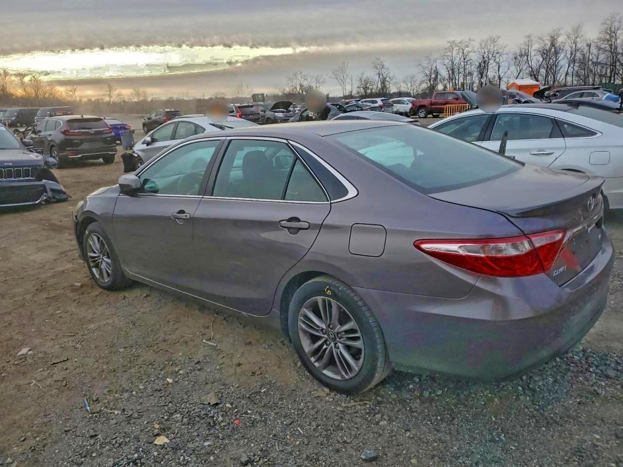 2016 TOYOTA CAMRY