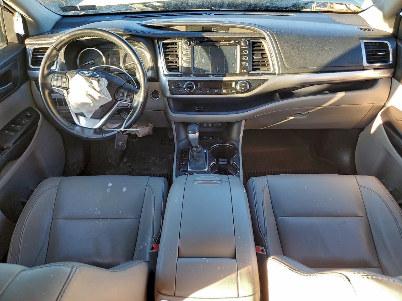 2017 TOYOTA HIGHLANDER