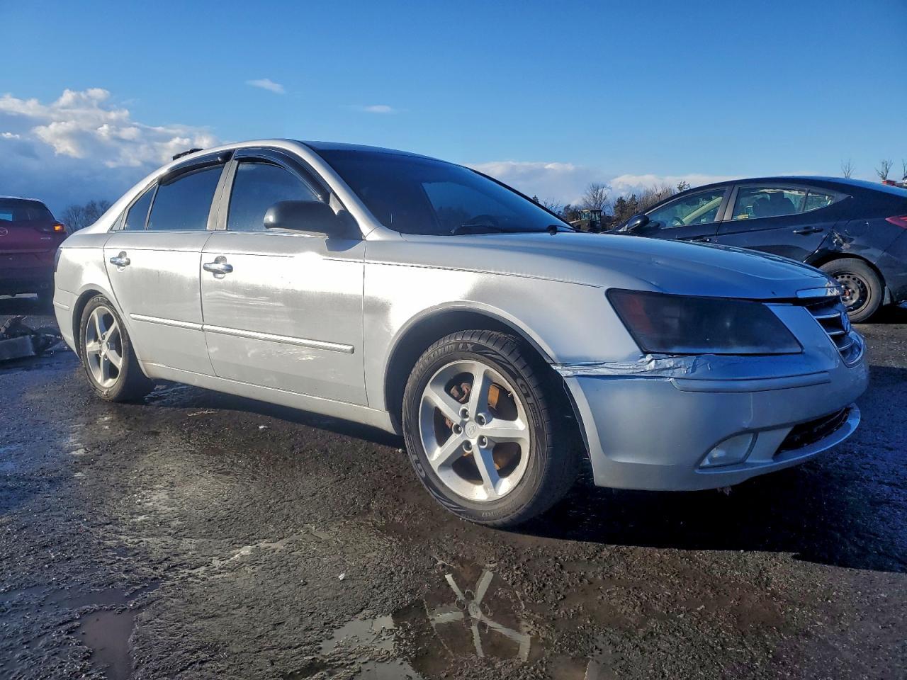2010 HYUNDAI SONATA