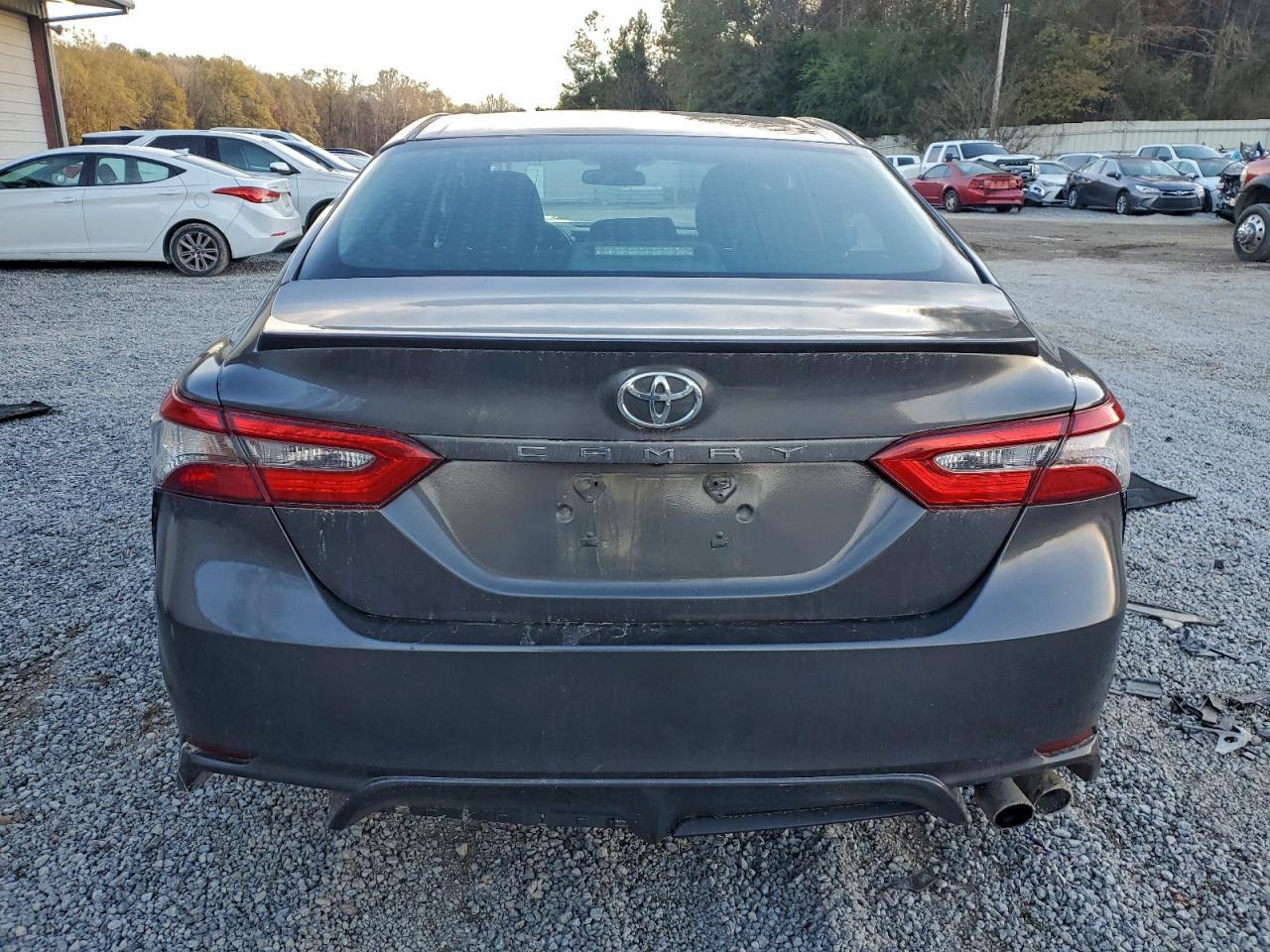2018 TOYOTA CAMRY