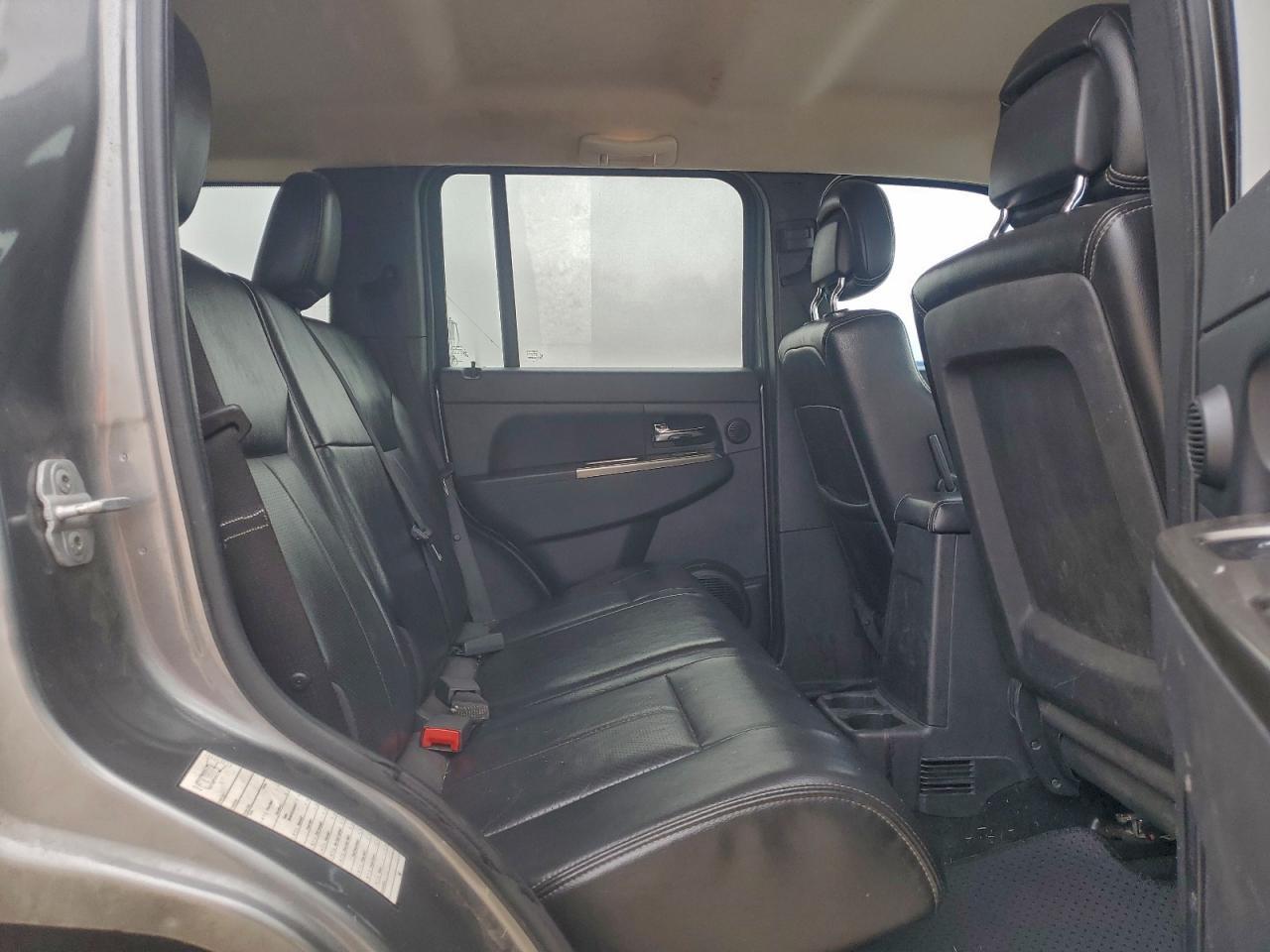 2012 JEEP Liberty