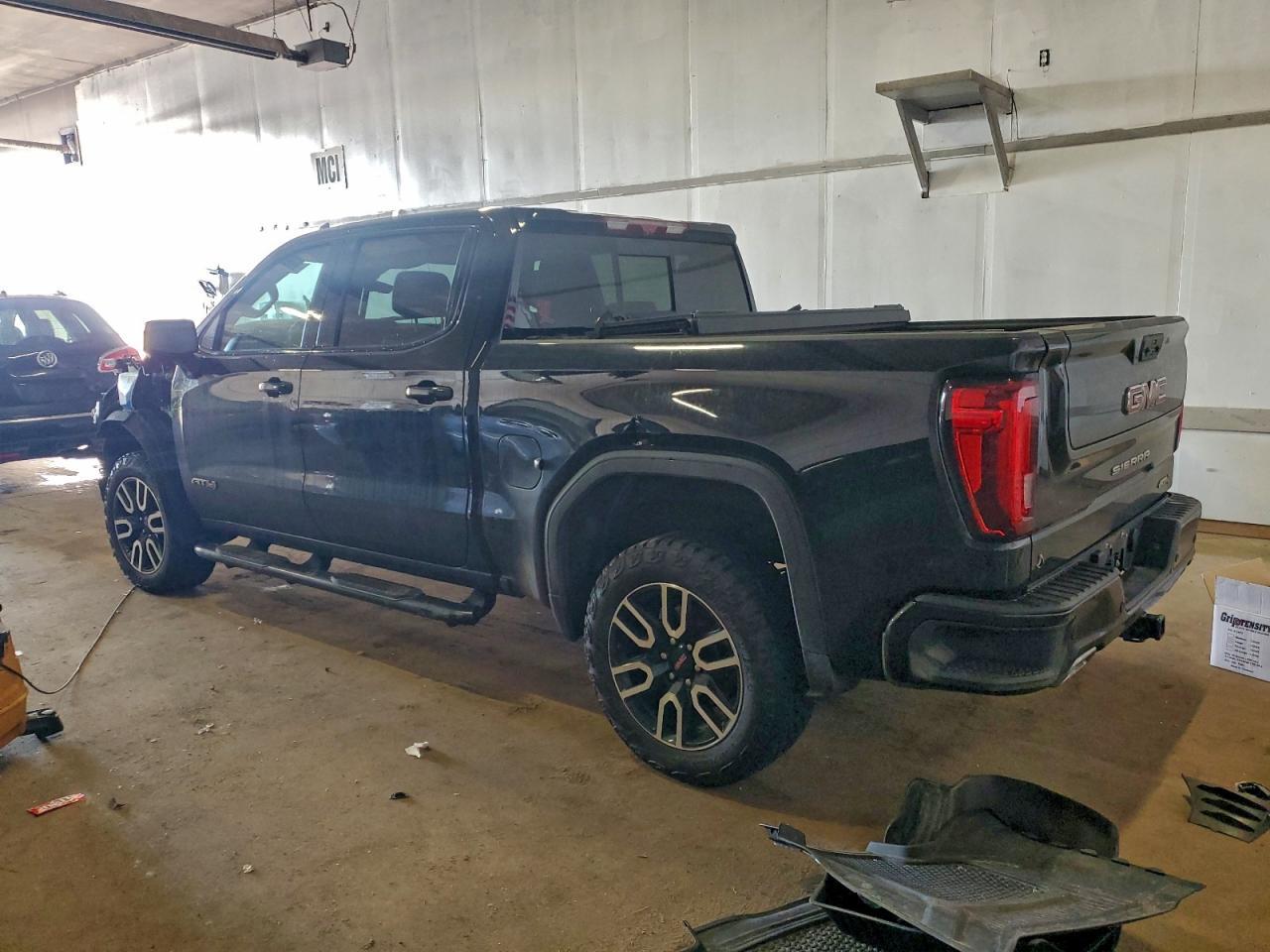 2023 GMC Sierra