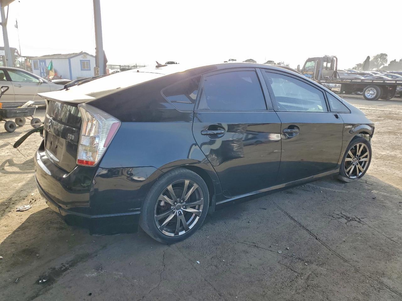 2011 TOYOTA PRIUS