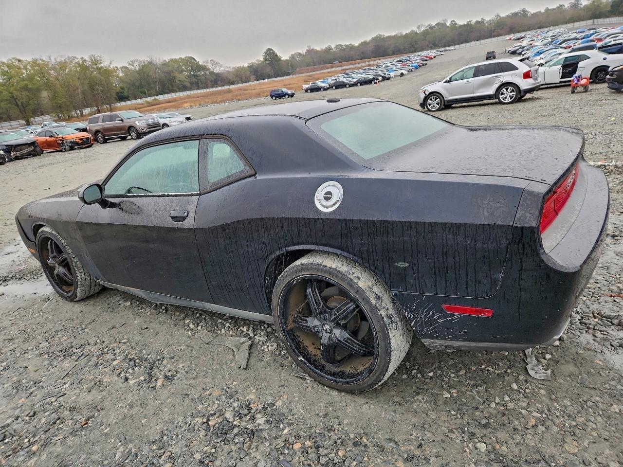 2013 DODGE Challenger