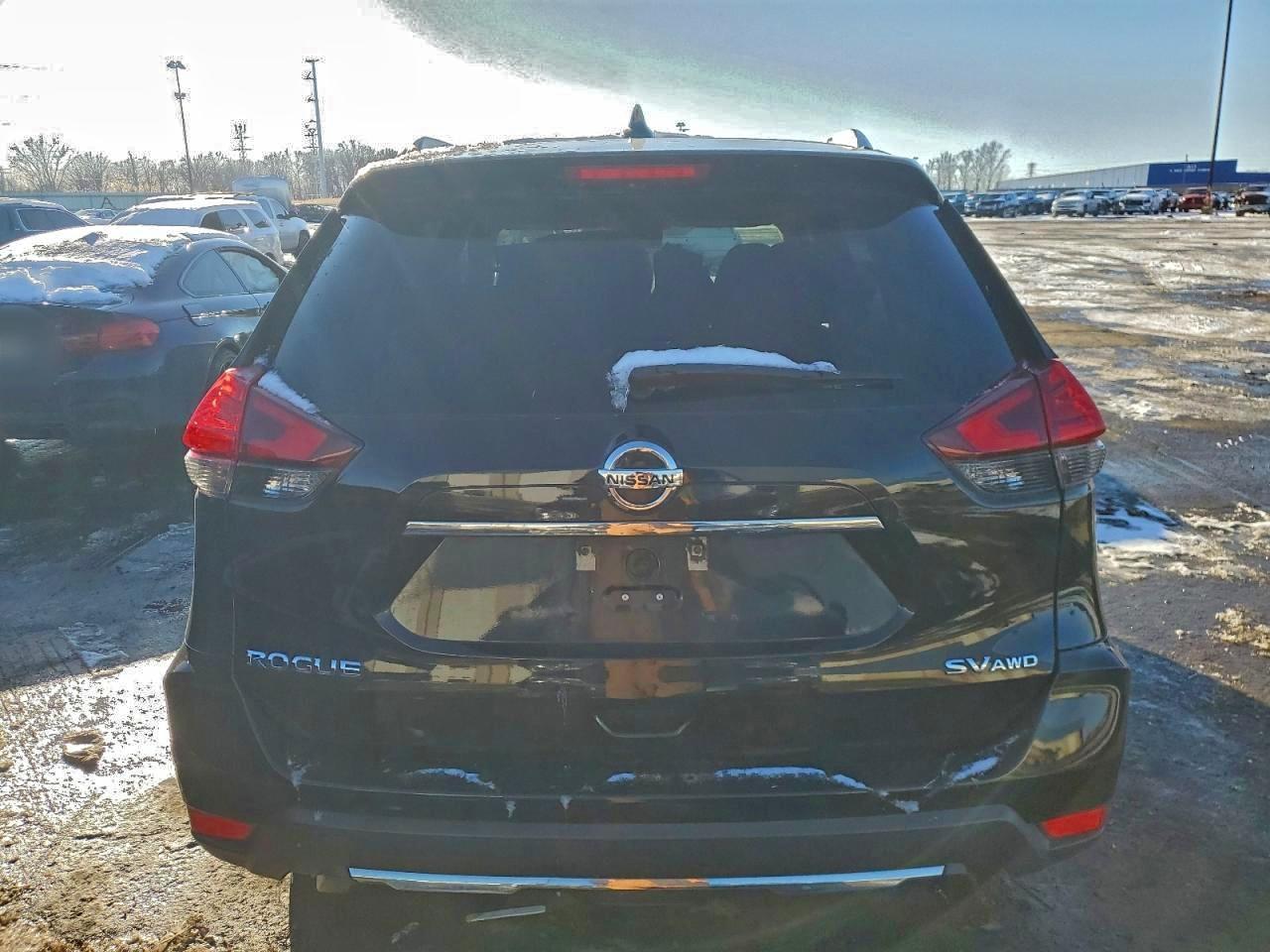 2017 NISSAN ROGUE