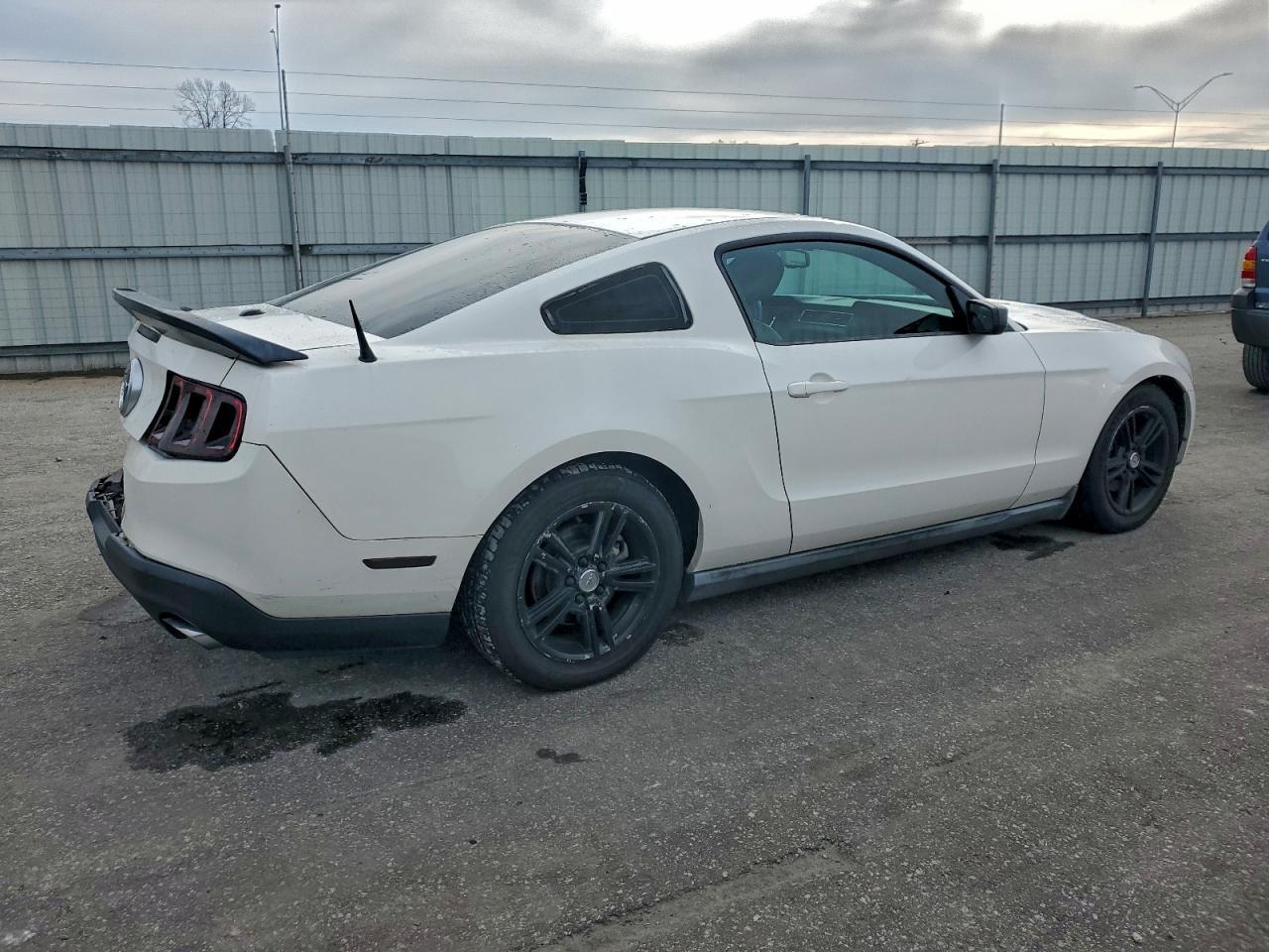 2010 FORD MUSTANG