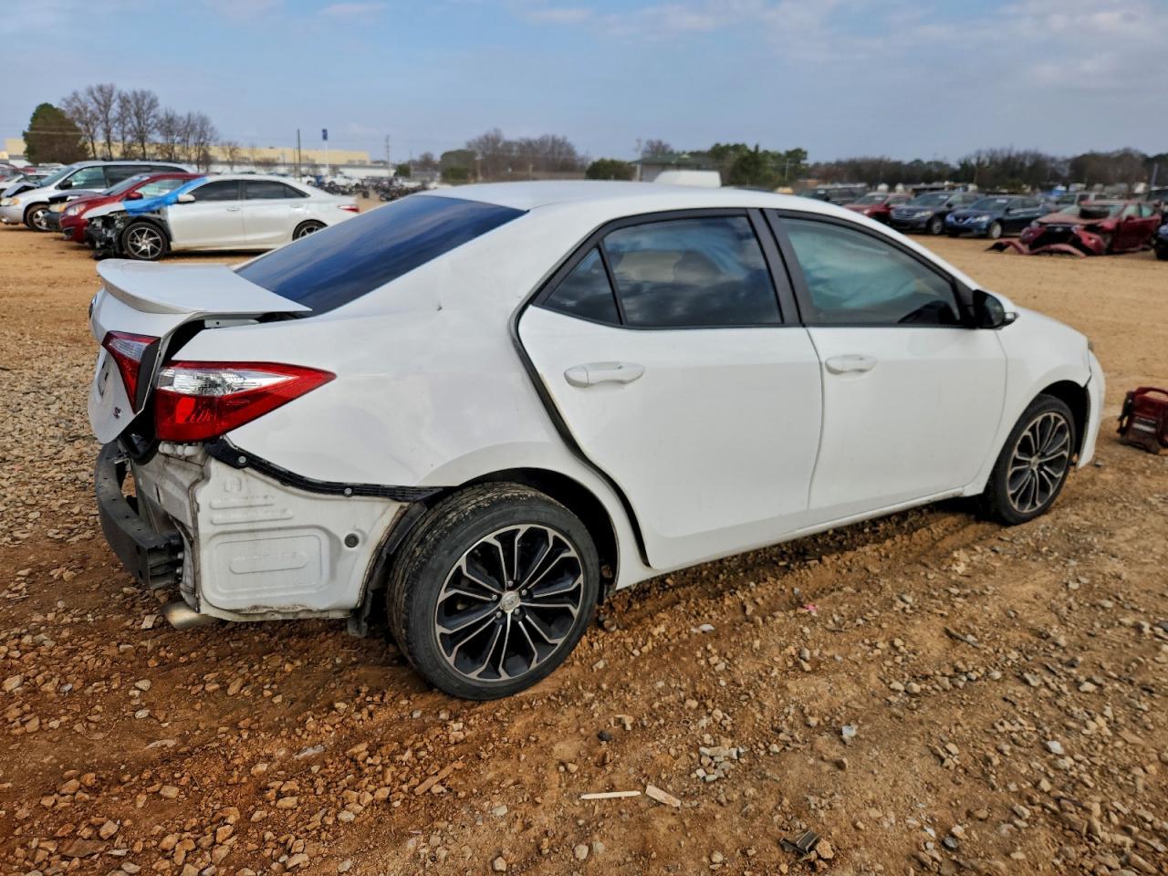 2016 TOYOTA COROLLA