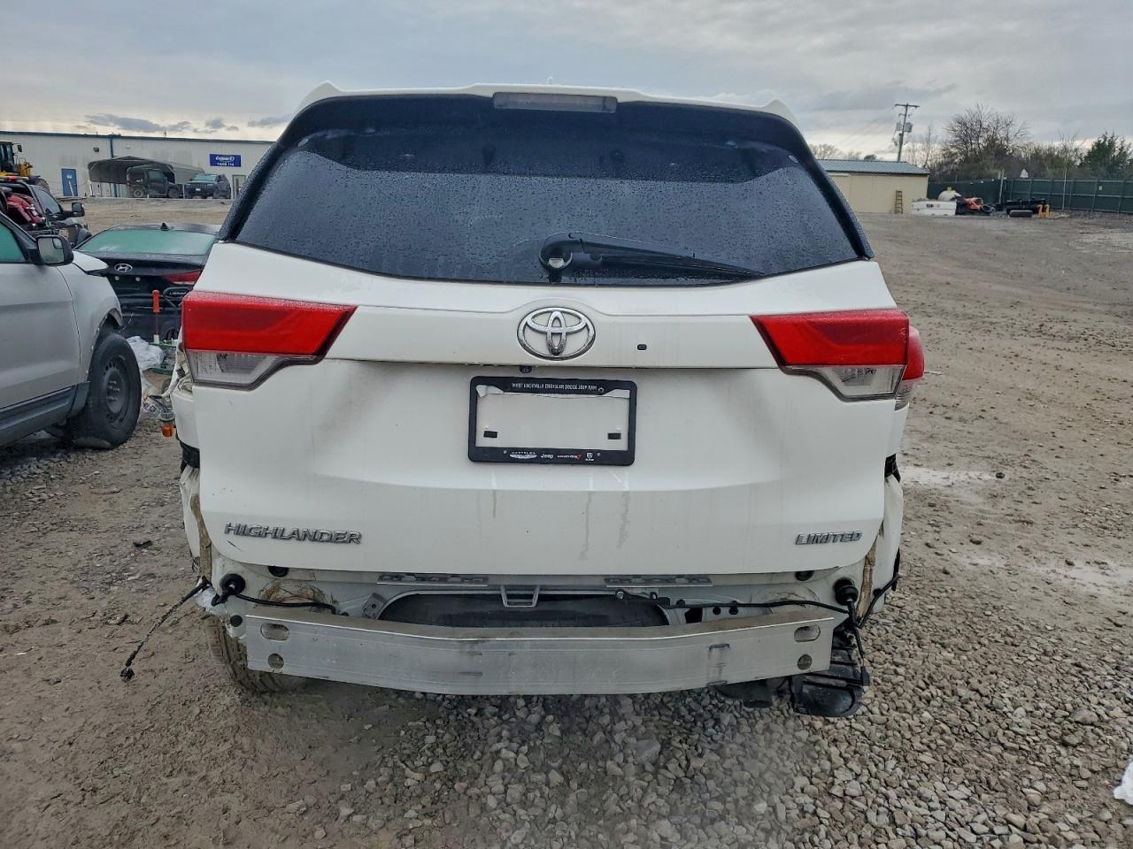 2017 TOYOTA HIGHLANDER