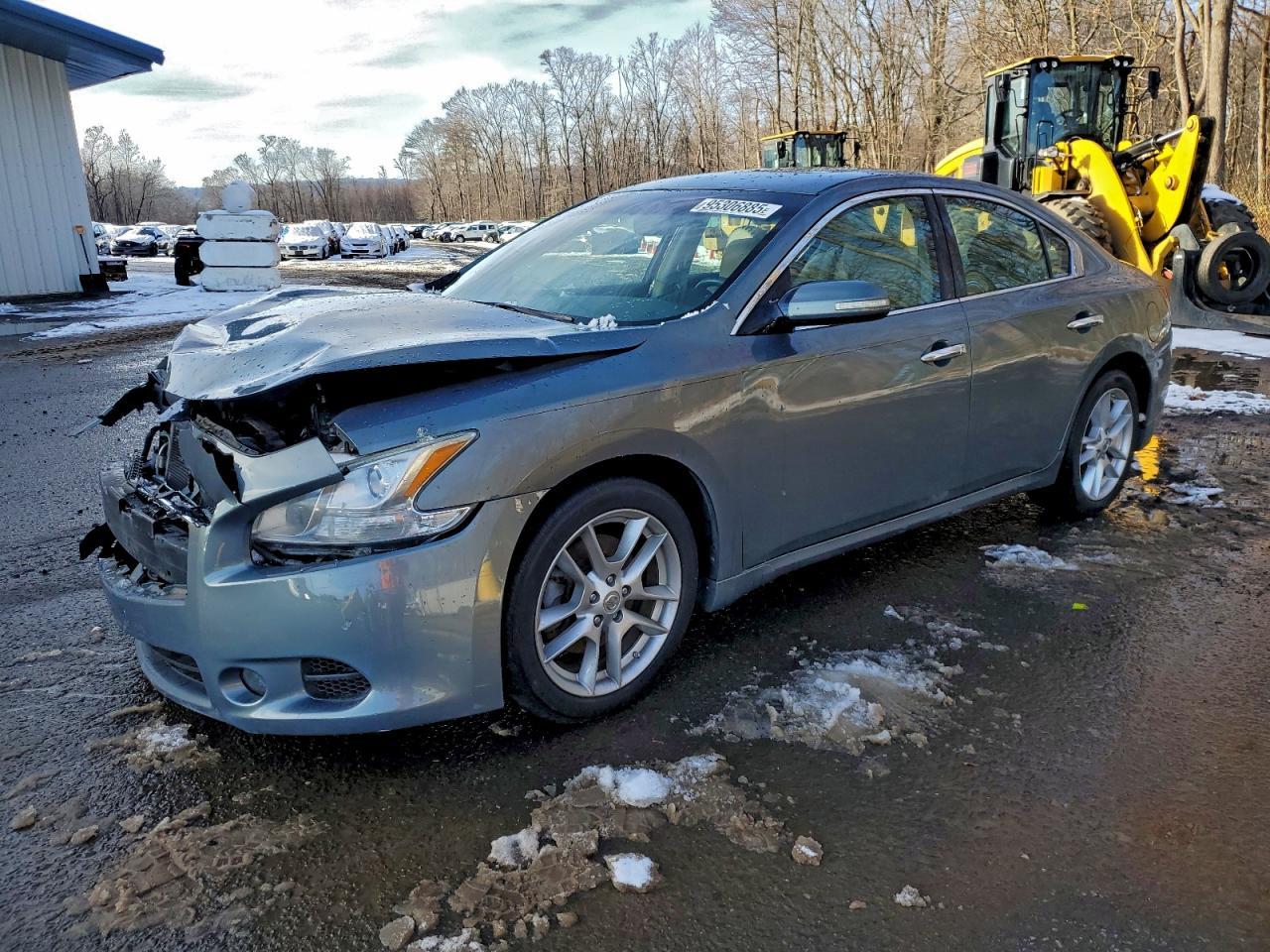 2009 NISSAN Maxima