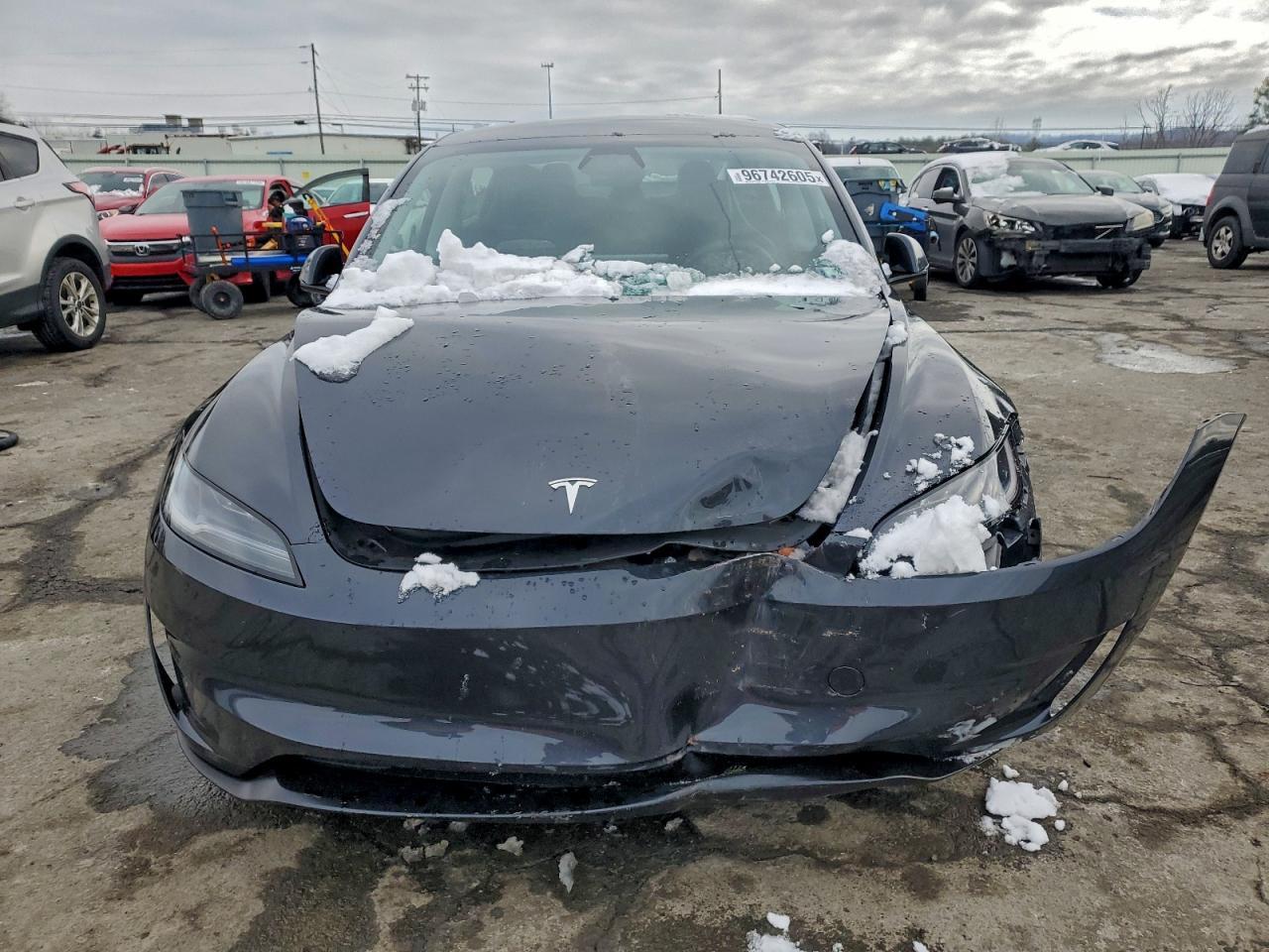 2025 TESLA MODEL 3
