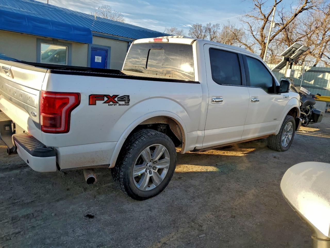 2015 FORD F-150