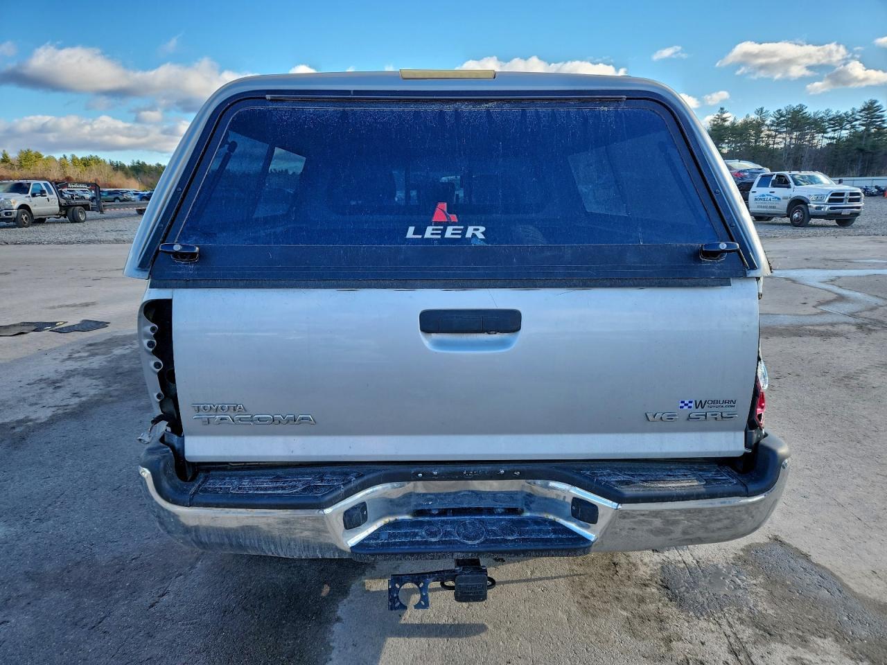 2011 TOYOTA TACOMA