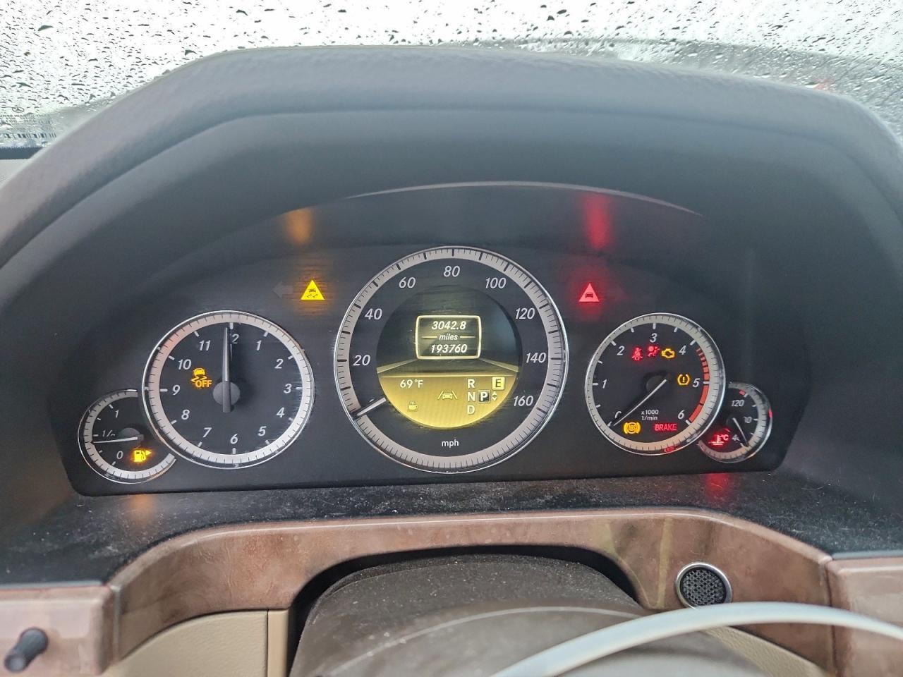 2012 MERCEDES-BENZ E-Class