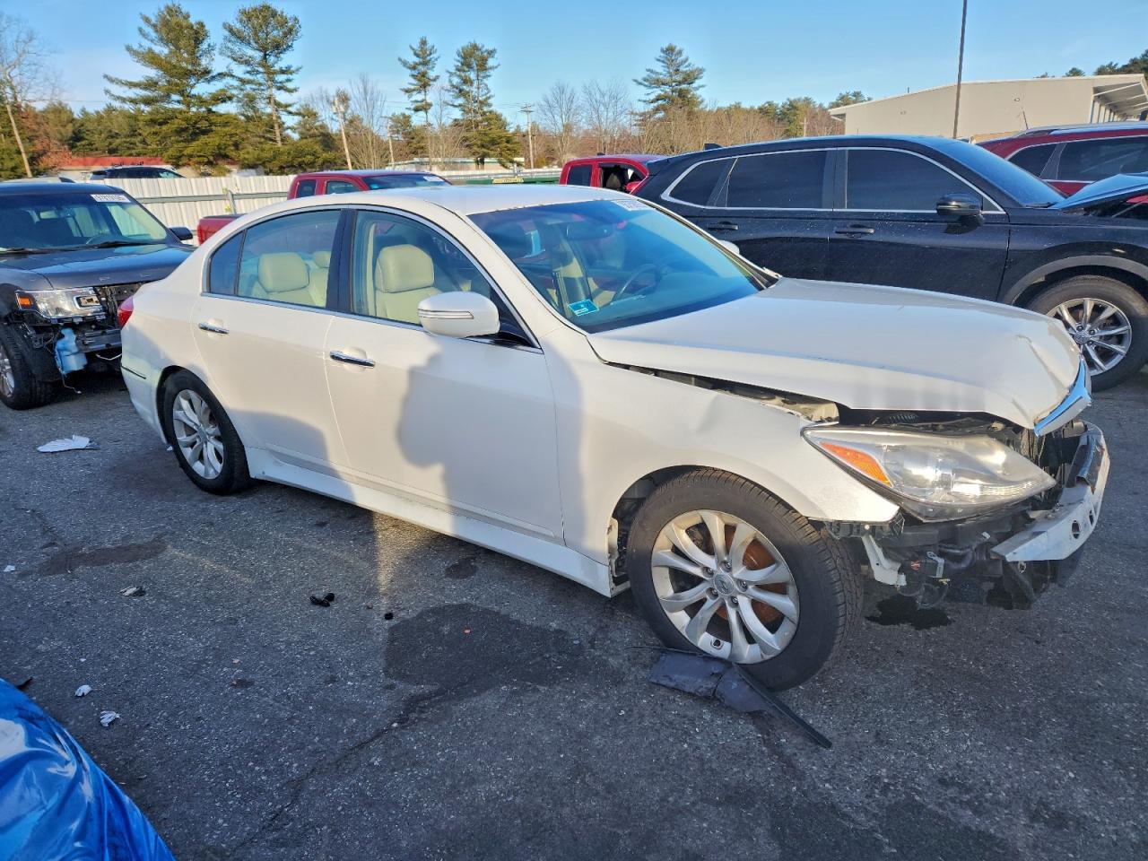 2013 HYUNDAI GENESIS