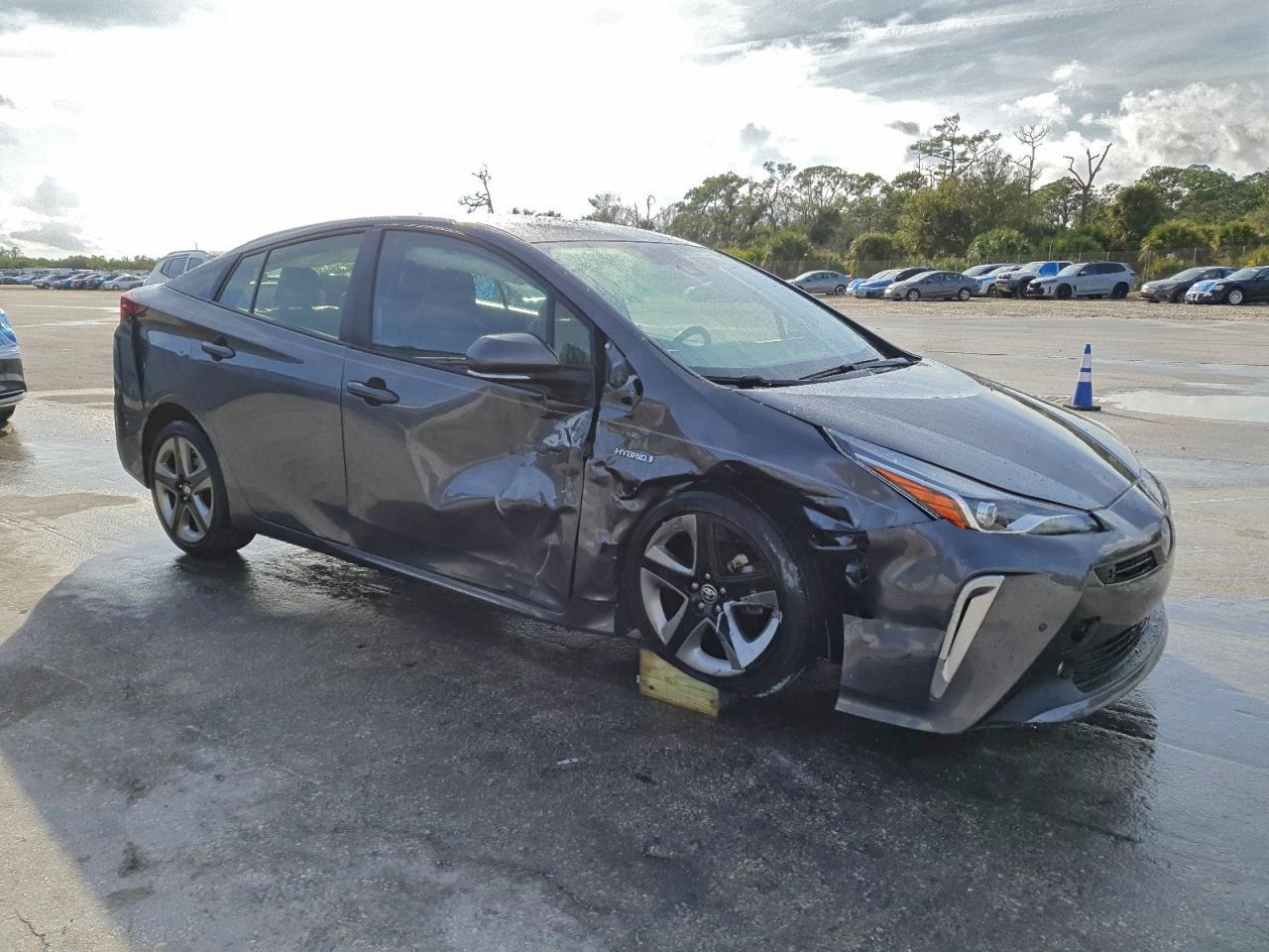2022 TOYOTA PRIUS