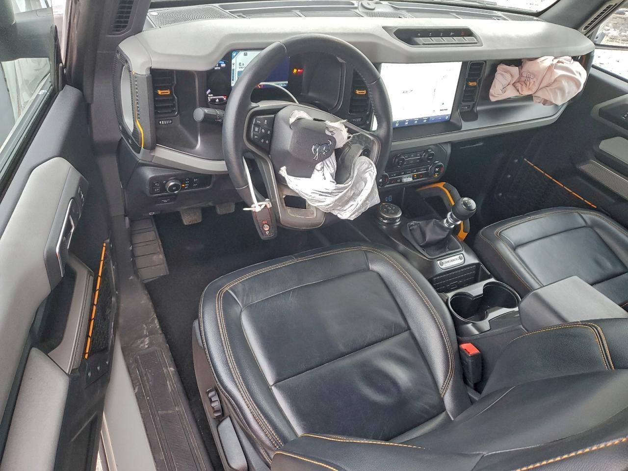 2023 FORD Bronco