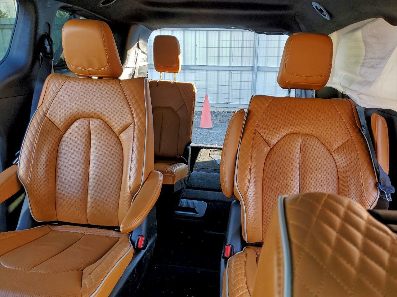 2022 CHRYSLER Pacifica
