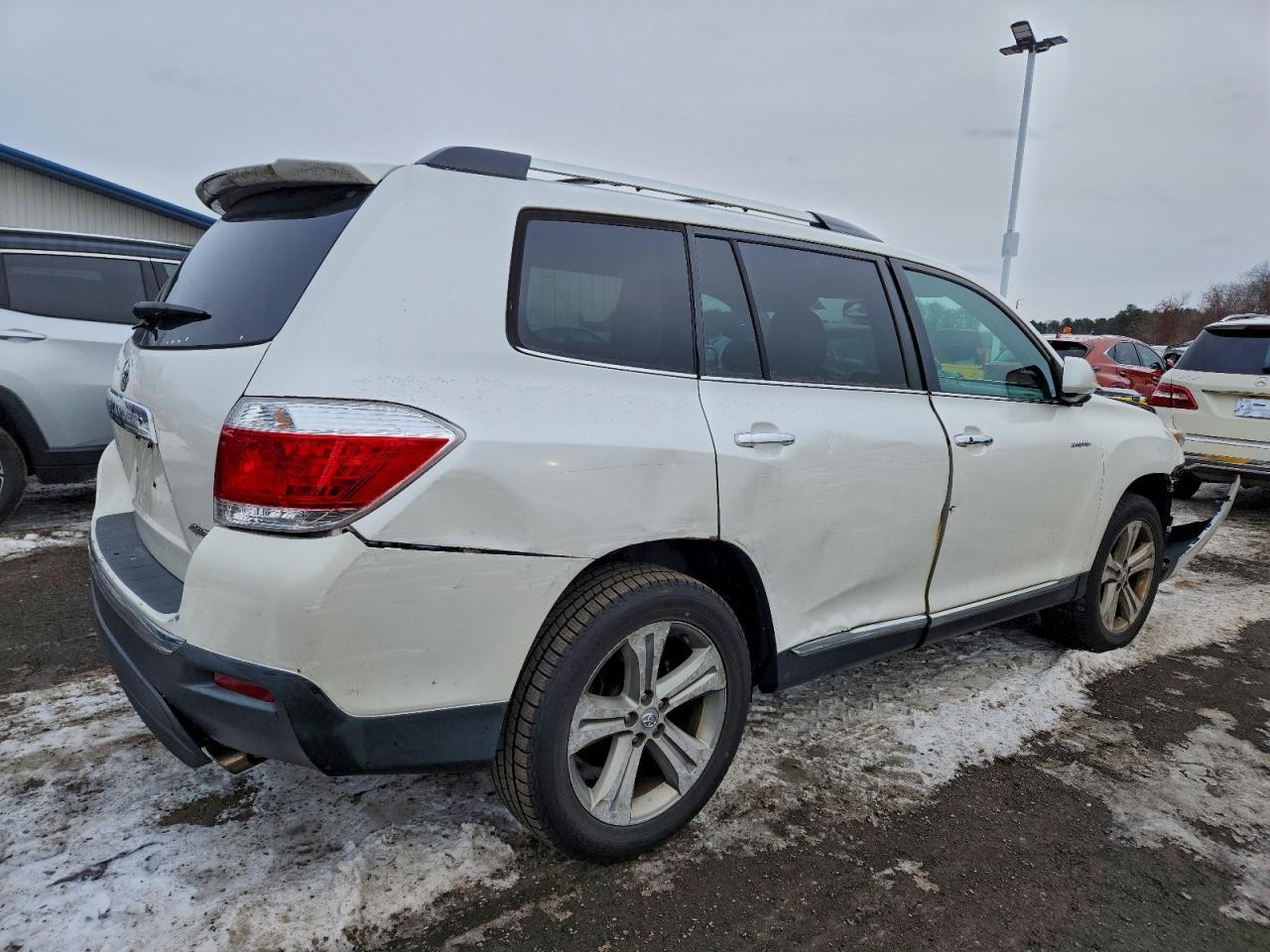 2012 TOYOTA HIGHLANDER