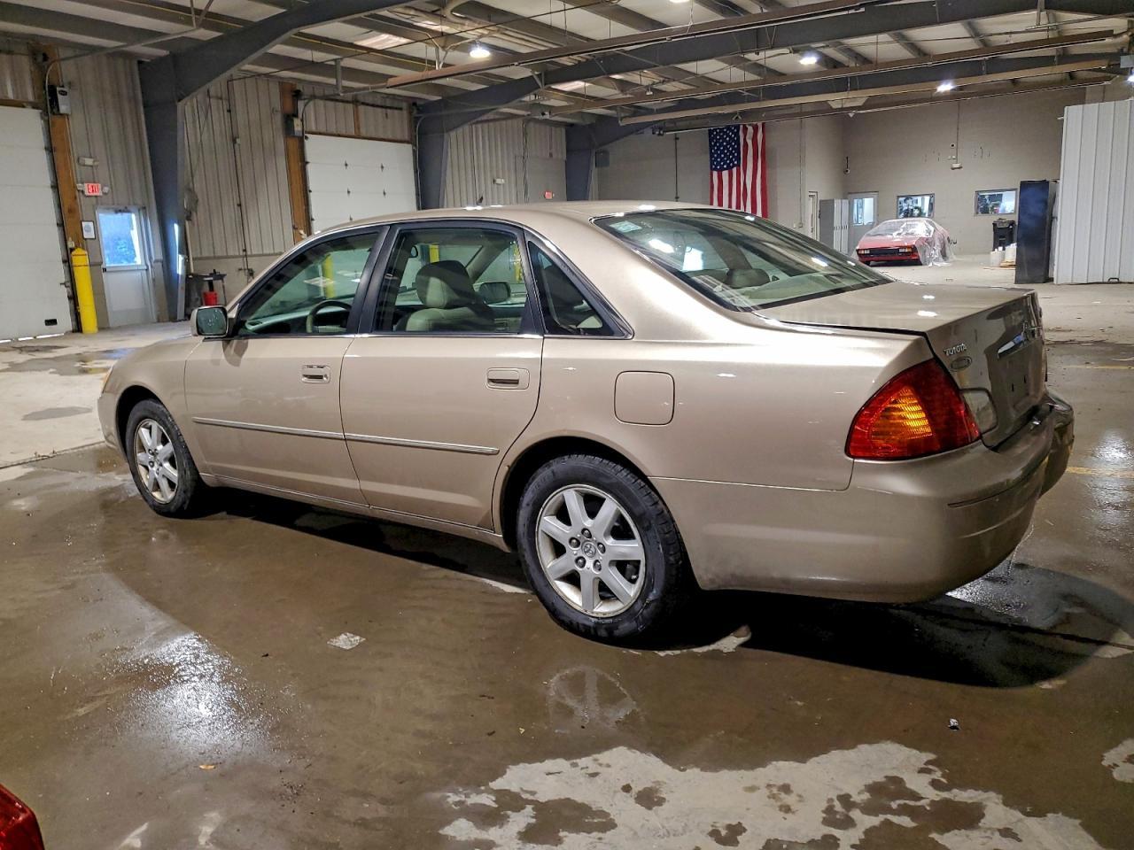 2002 TOYOTA Avalon