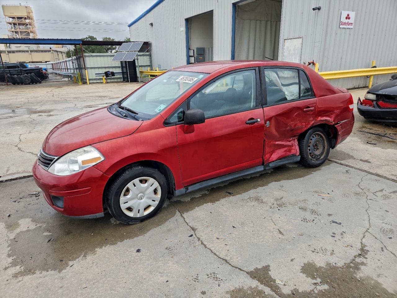 2011 NISSAN VERSA