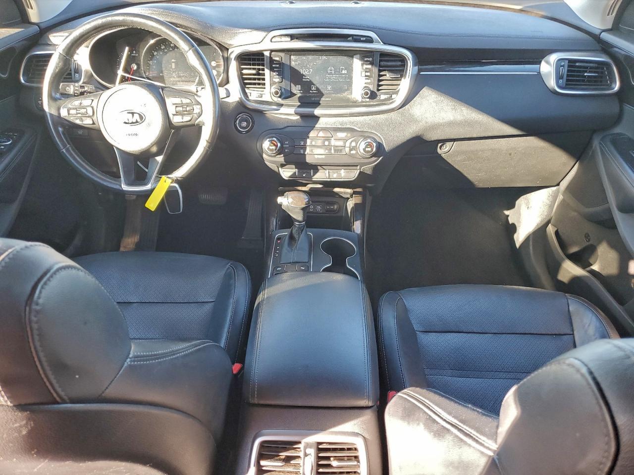 2018 KIA SORENTO