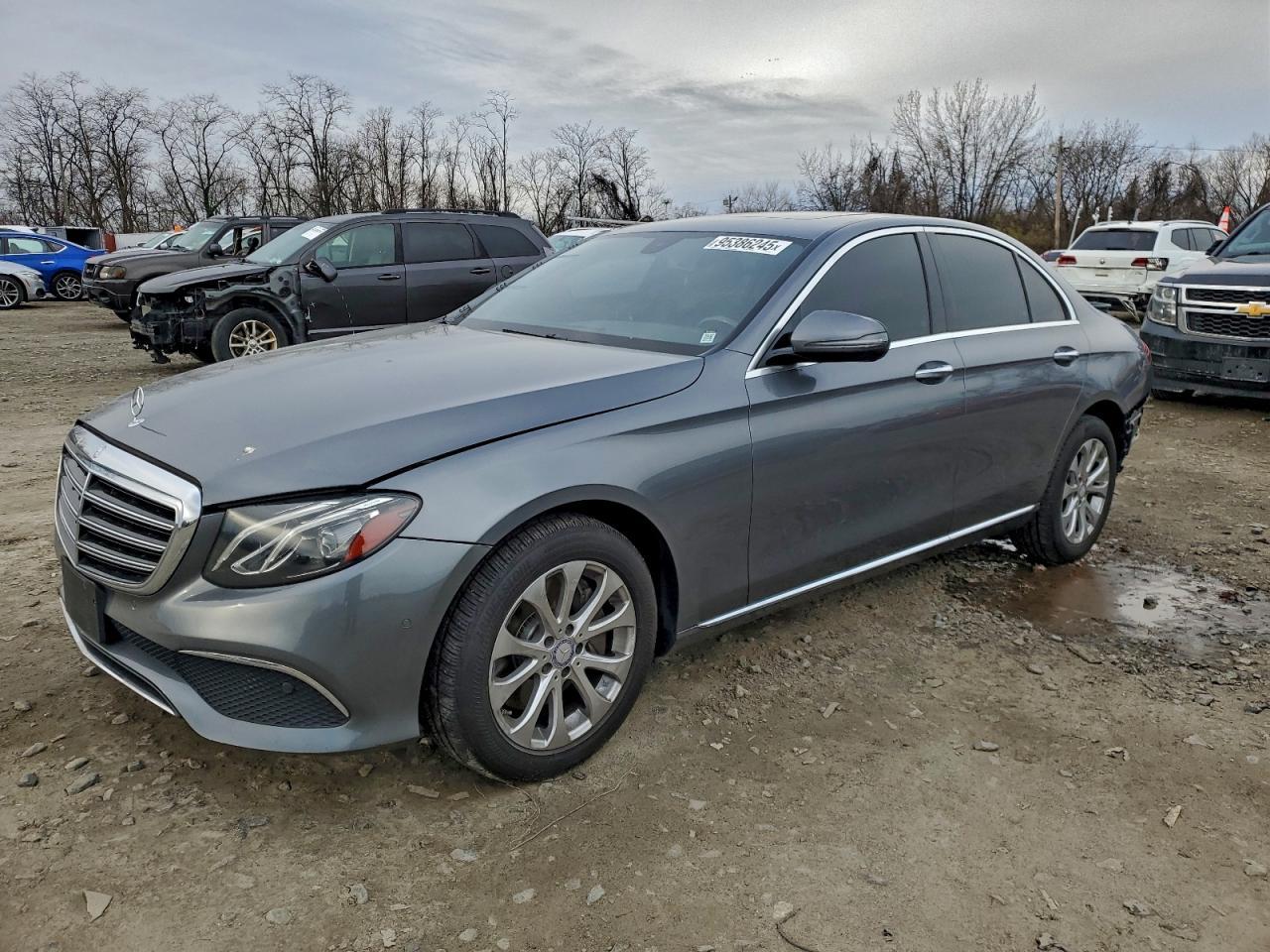 2017 MERCEDES-BENZ E-Class