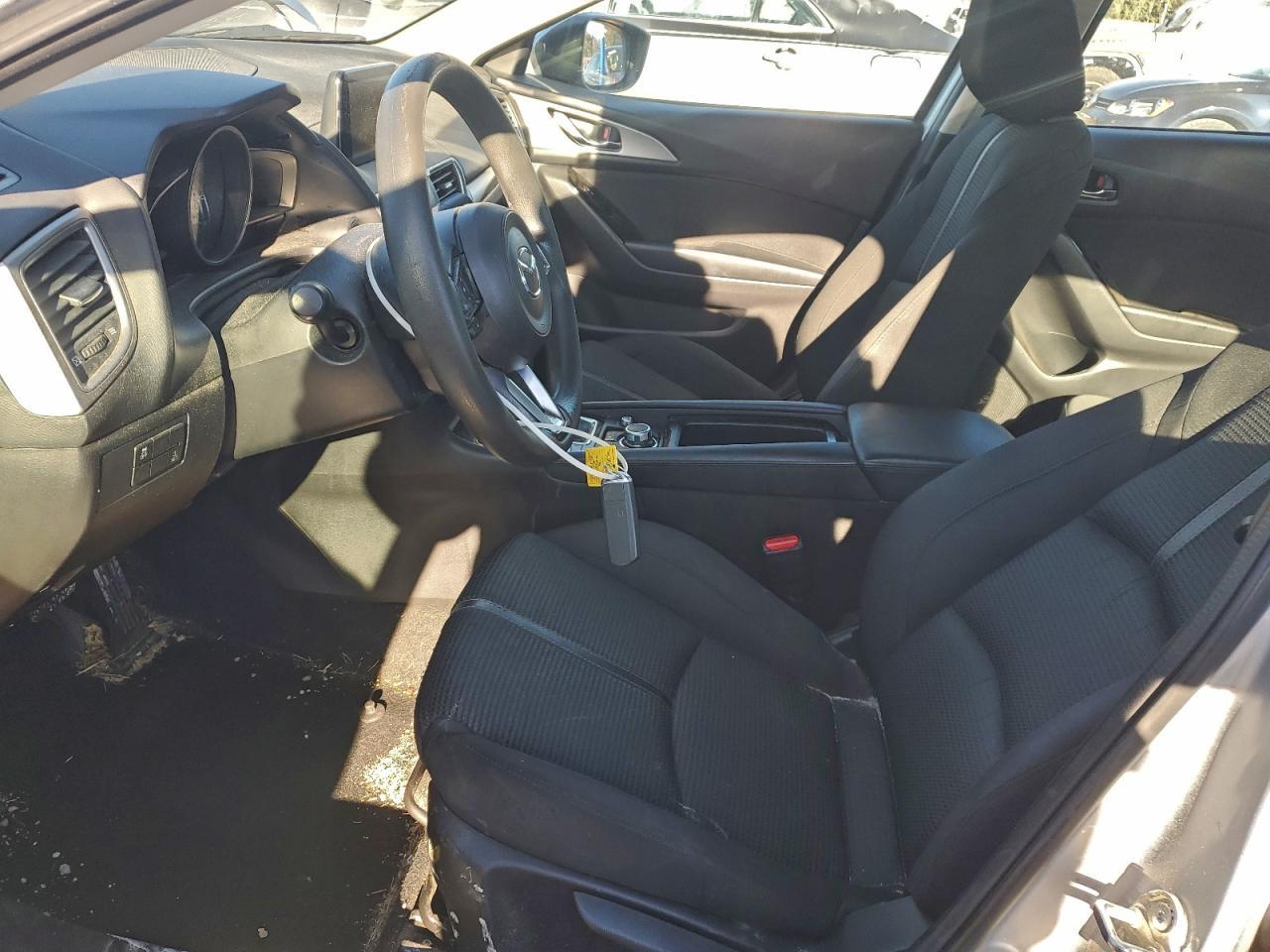 2018 MAZDA 3