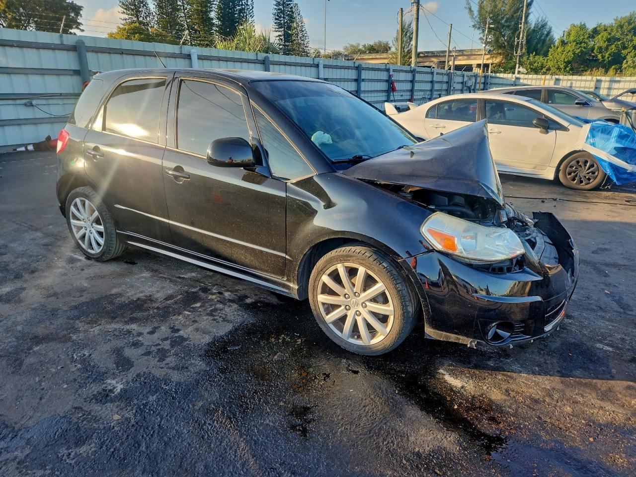 2011 SUZUKI SX4