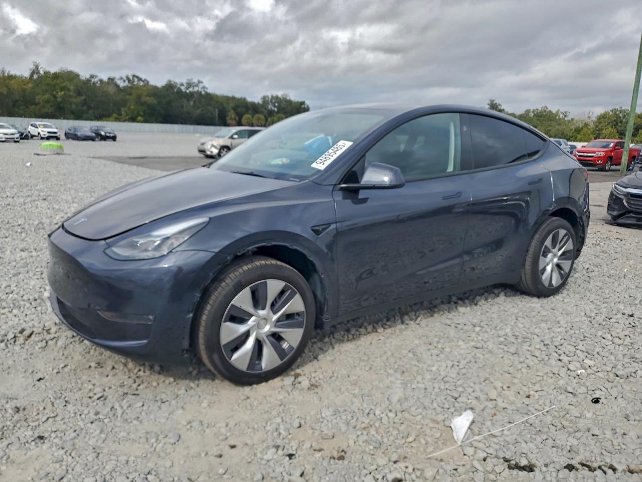 2024 TESLA MODEL Y