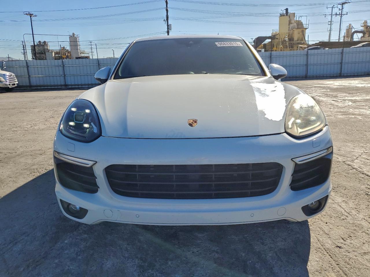 2017 PORSCHE CAYENNE