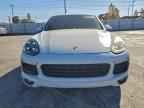 2017 PORSCHE CAYENNE