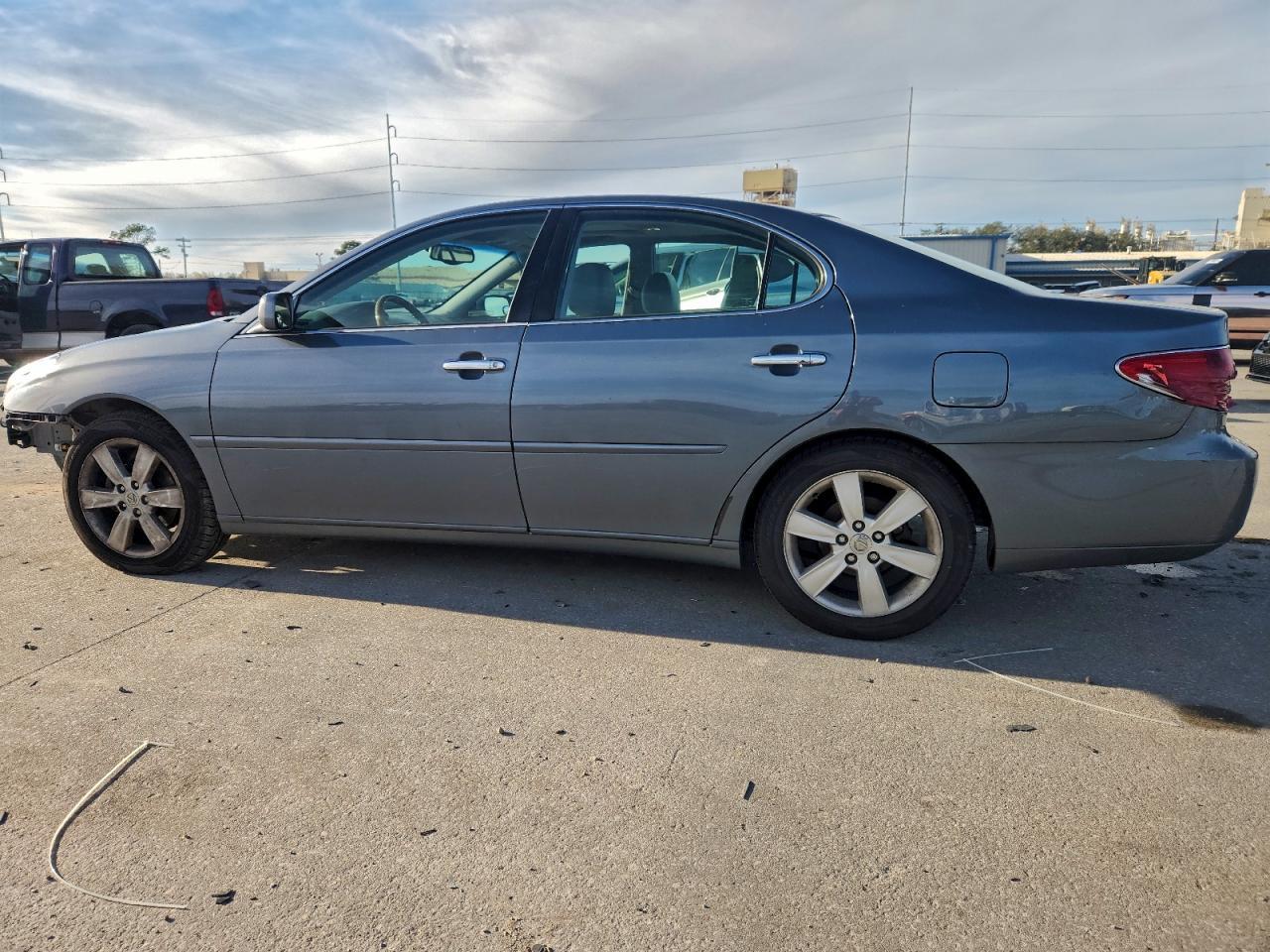 2005 LEXUS ES 330