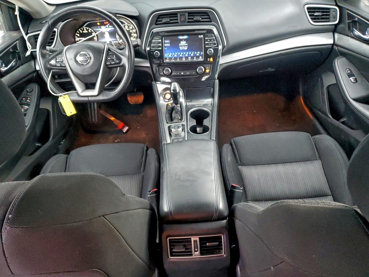 2017 NISSAN Maxima