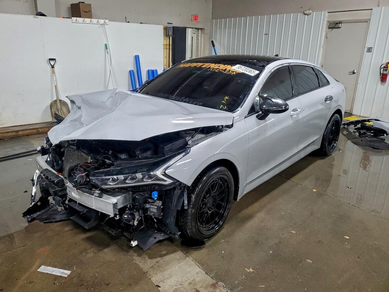 2022 KIA K5