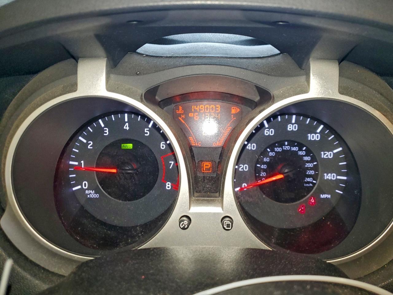 2013 NISSAN Juke